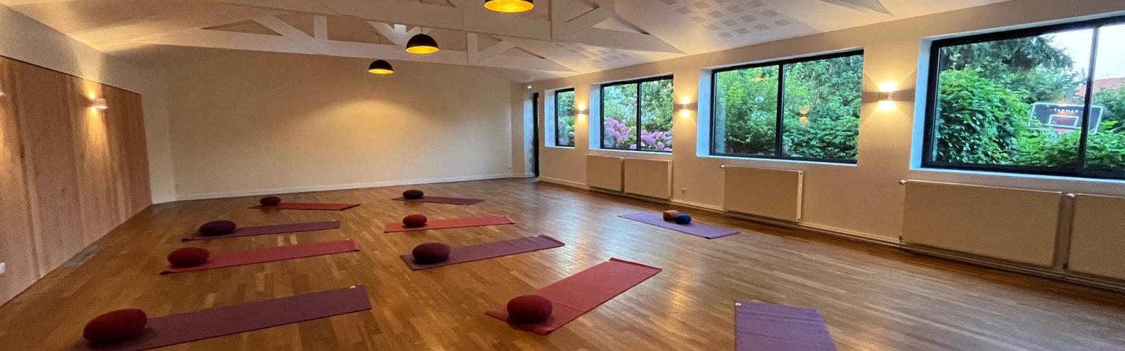 Salle d’ateliers de méditation au centre Matin Zen, Limoges